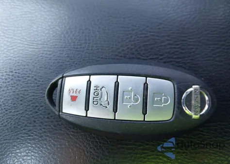 2014 Nissan Rogue Sl z USA, uszkodzony, nr VIN 5N1AT2MV3EC854138